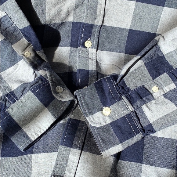 LIKE NEW: OLD NAVY Blue Button Down Shirt, Men’s L - Picture 6 of 7